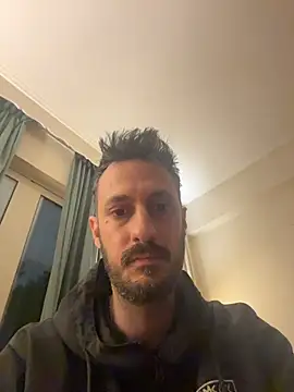 livegreek online show from 04/04/26, 06:03