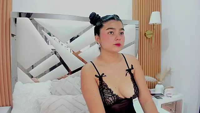 Snapshot of _Curly_Beauty chatting on 02/27/26, 02:39 Curly Beauty online show from 02/27/26, 02:39