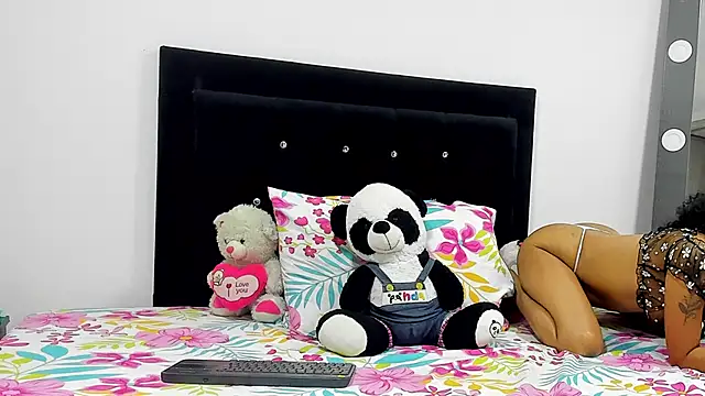 Snapshot of DanielaWane chatting on 02/26/26, 07:52 DanielaWane online show from 02/26/26, 07:52