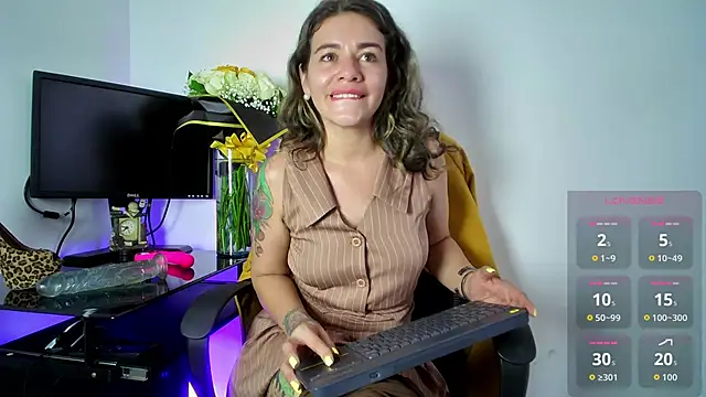 oriana thomson01 online show from 05/31/26, 10:32
