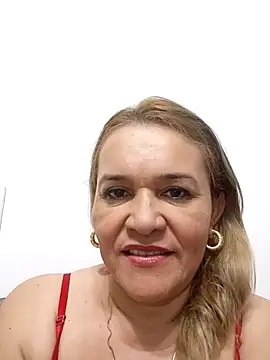 Snapshot of charlotte_milf30 chatting on 03/01/26, 11:38 charlotte milf30 online show from 03/01/26, 11:38