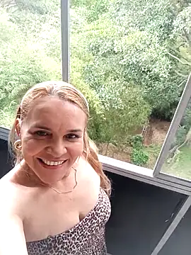 Snapshot of charlotte_milf30 chatting on 02/24/26, 03:46 charlotte milf30 online show from 02/24/26, 03:46