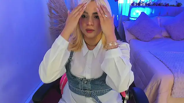 BarbieHannaB  online show from 02/18/26, 07:21