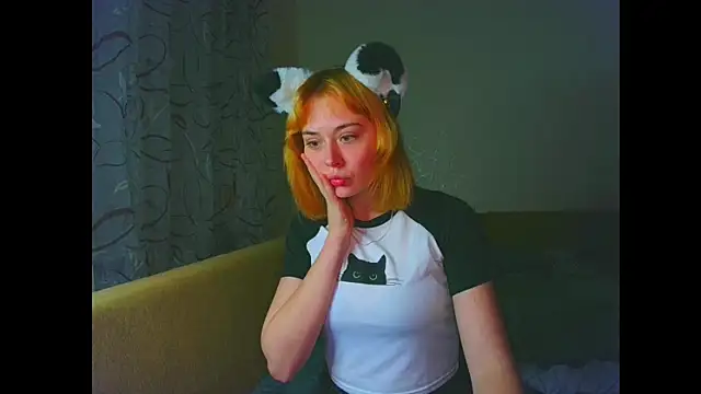 Little fox404 online show from 02/14/26, 07:36