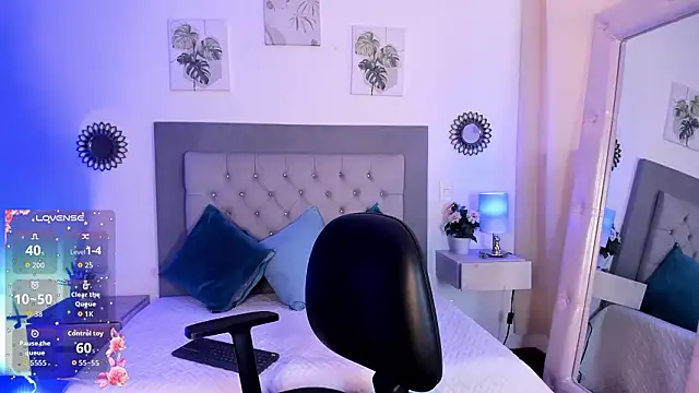 julietha Vega online show from 03/09/26, 06:22