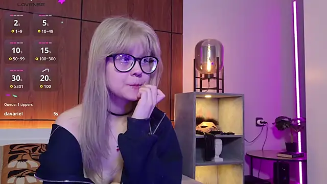 MoliQin online show from 04/11/26, 07:45