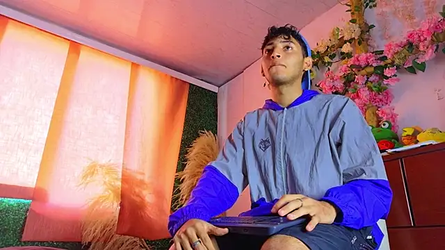 Snapshot of Ian_Hunter chatting on 02/26/26, 01:11 Ian Hunter online show from 02/26/26, 01:11