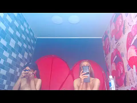 Snapshot of charlottxjuless chatting on 02/20/26, 02:08 charlottxjuless online show from 02/20/26, 02:08