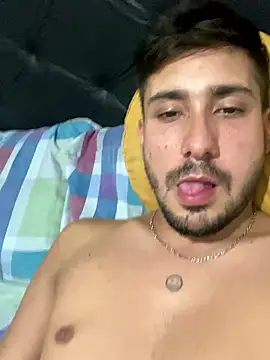 Snapshot of Heytincho chatting on 02/15/26, 08:35 Heytincho online show from 02/15/26, 08:35