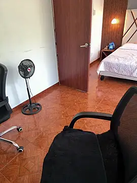 Luna rousse26 online show from 04/03/26, 12:44