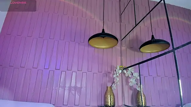 Snapshot of Nani_Roman chatting on 02/21/26, 12:29 Nani Roman online show from 02/21/26, 12:29