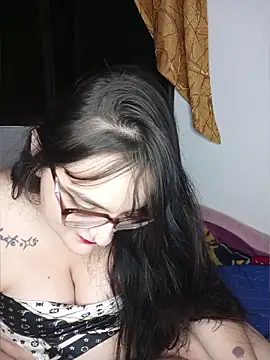 daphneev online show from 06/04/26, 01:43