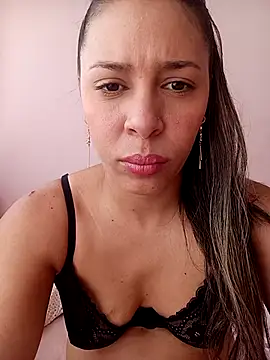 kiki milu online show from 04/07/26, 02:41