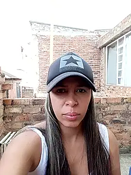 kiki milu online show from 04/30/26, 08:57