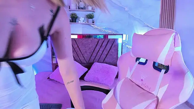 your whore Salome online show from 03/12/26, 10:14