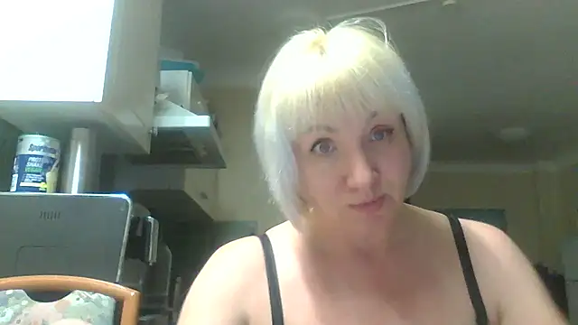 Snapshot of Alena1107 chatting on 03/02/26, 09:44 Alena1107 online show from 03/02/26, 09:44