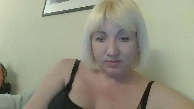 Snapshot of Alena1107 chatting on 02/26/26, 07:36 Alena1107 online show from 02/26/26, 07:36