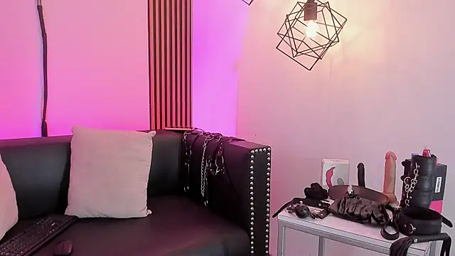Maximoking26 online show from 06/21/26, 03:45