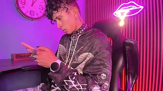 Snapshot of Maximoking26 chatting on 03/02/26, 03:51 Maximoking26 online show from 03/02/26, 03:51