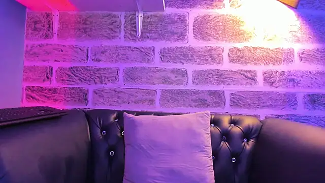 Snapshot of Maximoking26 chatting on 02/26/26, 04:23 Maximoking26 online show from 02/26/26, 04:23