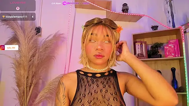 Tylla   online show from 04/17/26, 04:04