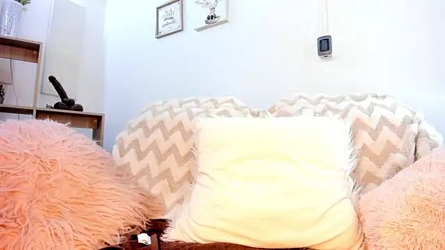 Tylla   online show from 03/13/26, 04:17