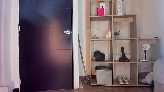 Tylla   online show from 03/07/26, 05:25