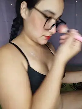 kloe-Dubois online show from 05/13/26, 03:24