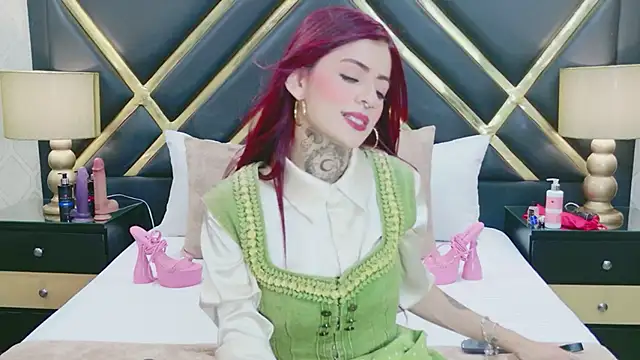 AntonellaEscudero online show from 04/02/26, 08:04