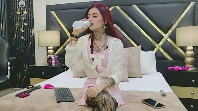 AntonellaEscudero online show from 03/10/26, 07:40