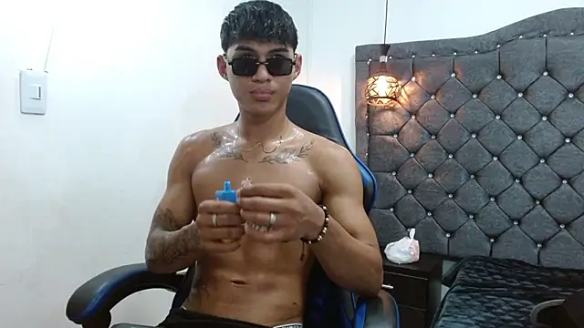 Snapshot of luka_big18 chatting on 03/20/26, 03:07 luka big18 online show from 03/20/26, 03:07