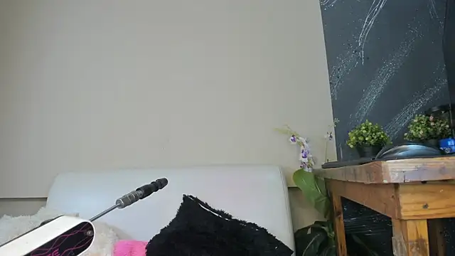 Snapshot of Jasmine_Starr_ chatting on 06/11/26, 12:32 Jasmine Starr online show from 06/11/26, 12:32