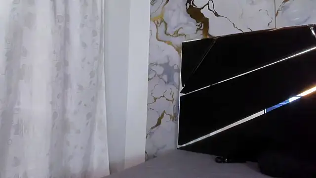 Snapshot of Couple_In_Heat chatting on 02/27/26, 07:35 Couple In Heat online show from 02/27/26, 07:35