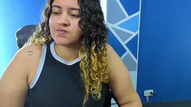 goodgirlxxl online show from 04/17/26, 11:07