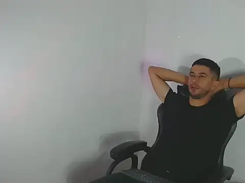 Snapshot of _Grasshopper chatting on 02/20/26, 07:05 Grasshopper online show from 02/20/26, 07:05