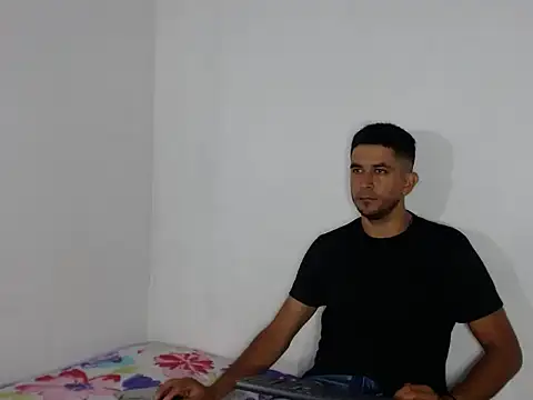 Snapshot of _Grasshopper chatting on 02/19/26, 01:30 Grasshopper online show from 02/19/26, 01:30