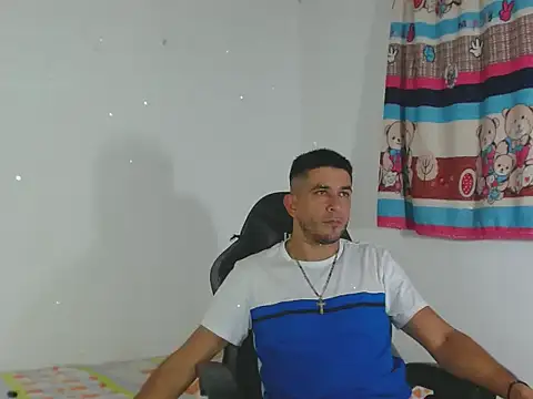 Snapshot of _Grasshopper chatting on 02/18/26, 09:22 Grasshopper online show from 02/18/26, 09:22