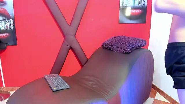 BOYS PLAY online show from 04/11/26, 04:53