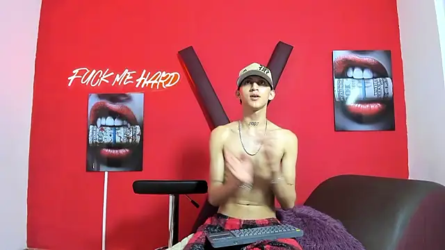 BOYS PLAY online show from 03/11/26, 04:39