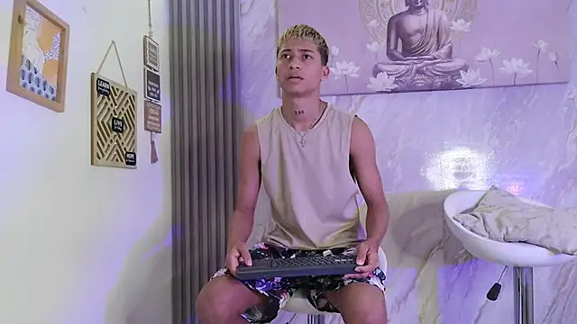 GOLD BOYS online show from 05/05/26, 01:25