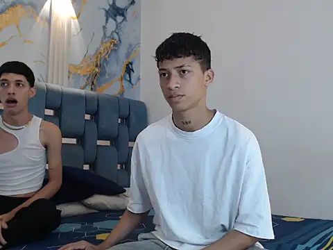 Snapshot of GOLD_BOYS chatting on 02/25/26, 01:22 GOLD BOYS online show from 02/25/26, 01:22