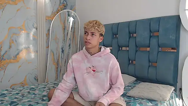 GOLD BOYS online show from 04/15/26, 05:24