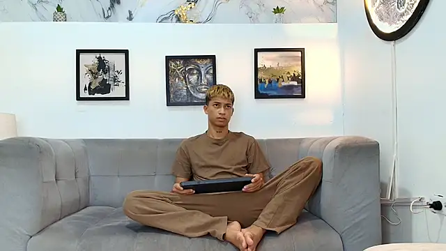 GOLD BOYS online show from 05/21/26, 07:28