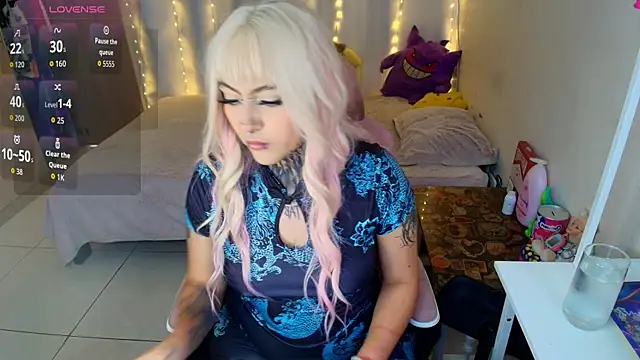 maliciaXpoison online show from 04/10/26, 09:55