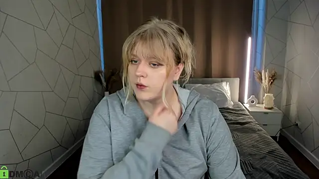 luna c0ra online show from 03/21/26, 01:07