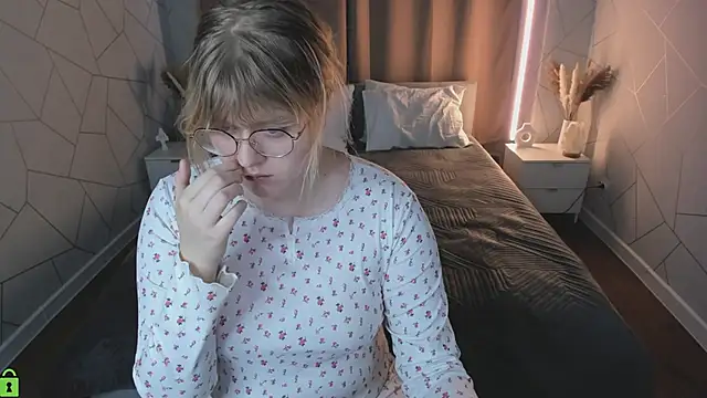 luna c0ra online show from 03/27/26, 01:03