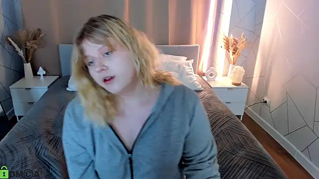 luna c0ra online show from 02/26/26, 01:05