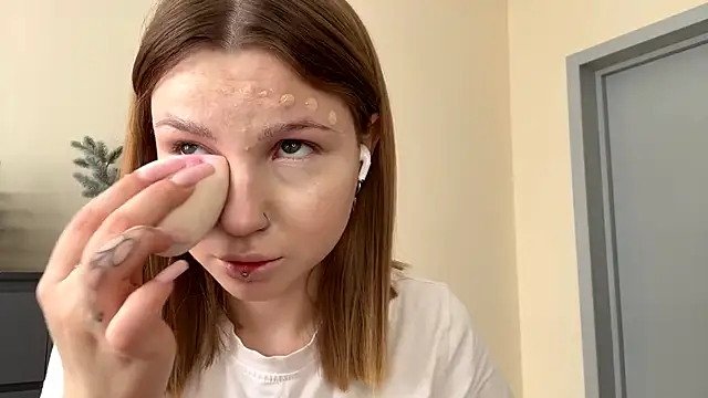 Snapshot of PledHoly chatting on 02/23/26, 10:49 PledHoly online show from 02/23/26, 10:49