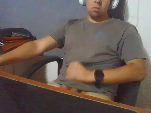 Snapshot of nene2309 chatting on 02/23/26, 04:58 nene2309 online show from 02/23/26, 04:58