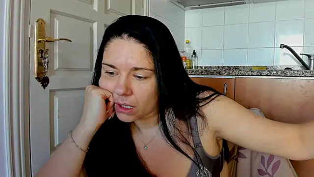 Snapshot of Dark_Lilith_ chatting on 04/08/26, 03:57 Dark Lilith online show from 04/08/26, 03:57